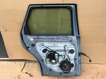 DVEŘE LEVÉ ZADNÍ VOLVO V50 2007-2012 FACELIFT 490-46 LEVÝ