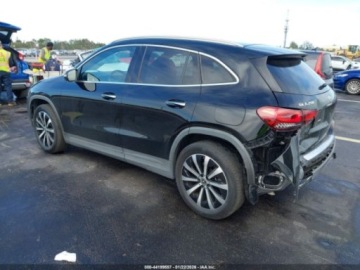 Mercedes GLA II 2022 Mercedes-Benz GLA 250 2022 2.0 Benzyna 221KM, zdjęcie 3