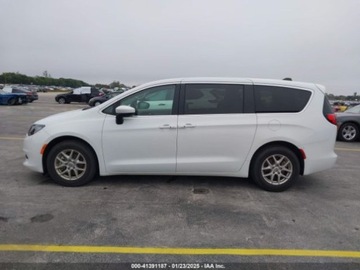 Chrysler Voyager V 2022 Chrysler Voyager LX 2022 3.6l 3.6 Benzyna 287KM, zdjęcie 2