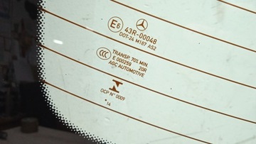 MERCEDES CLA W117 13-17 SKLO (OKNO) ZADNÍ SEDAN 14R