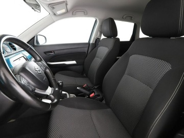 Suzuki Vitara III SUV 1.6 VVT 120KM 2015 Suzuki Vitara navi kamera tempomat klima-auto, zdjęcie 12