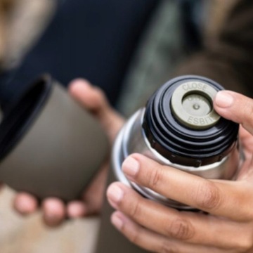 Esbit Вакуумный термос 0,75 л Оливковый Зеленый