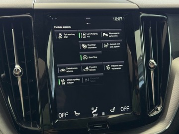 Volvo XC60 II Crossover D3 150KM 2018 Volvo XC 60 R-Design / LED / IntelliSafe / Salon P, zdjęcie 27