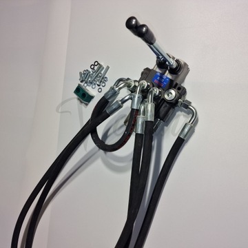 ROZDZIELACZ 2 SEKCYJNY ZEWNĘTRZNY C-330 PŁYWAJĄCE 2 SEKCJE HYDRAULICZNY