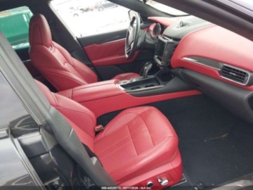 Maserati Levante 2022 Maserati Levante Modena S 2022 3.8 Benzyna 550KM, zdjęcie 9