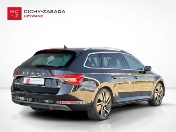 Skoda Superb III Kombi Plug-In Hybrid 1.4 TSI Plug-In-Hybrid 218KM 2021 Skoda Superb Style Combi IV Plug-In Hak Kessy Matrix NaviColumbus 19 ASO, zdjęcie 4