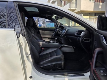 Maserati Ghibli III Sedan 3.0 V6 410KM 2018 MASERATI GHIBLI S V6 3,0l benzyna Twin Turbo 410KM Przebieg: 33,947km, zdjęcie 34