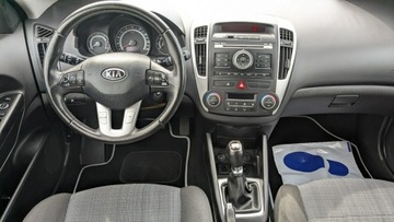 Kia Ceed I Hatchback 5d Facelifting 1.6 CRDi WGT 90KM 2010 Kia Cee&#039;d 1.6D OPŁACONY Bezwypadkowy Klimatronik, zdjęcie 22