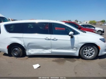 Chrysler Voyager V 2022 Chrysler Voyager 2022 Chrysler Voyager LX FWD 3.6 Benzyna 287KM, zdjęcie 7