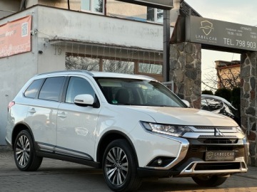 Mitsubishi Outlander III SUV Facelifting 2017 2.0 150KM 2019 MITSUBISHI OUTLANDER 2019*2.0 MIVEC 150 KM*DIAMANT *KAMERA*LED*AUTOMAT*ASO, zdjęcie 4