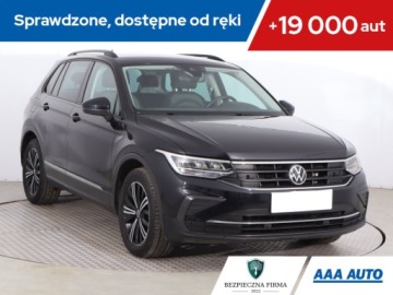Volkswagen Tiguan II SUV 2.0 TDI 150KM 2020 VW Tiguan 2.0 TDI, Salon Polska, Serwis ASO, DSG
