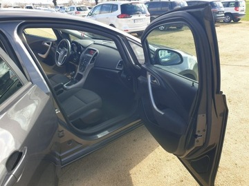 Opel Astra J Hatchback 5d 1.4 Turbo ECOTEC 120KM 2012 Opel Astra 1.4 120 Km Klima Elektryka Parktronik, zdjęcie 6