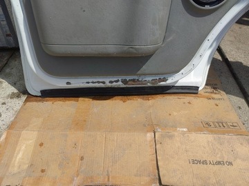 DVEŘE LEVÝ PŘEDNÍ LEVÉ RENAULT TRAFIC II OPEL VIVARO A PRIMASTAR
