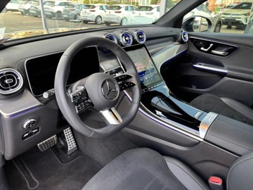 Mercedes GLC C254/X254 2025 MERCEDES-BENZ GLC 200 d 4-Matic AMG Line 2.0 (163KM) 2025, zdjęcie 4
