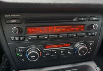 BMW X1 E84 Crossover xDrive20d 177KM 2011 BMW X1 2.0D Xdrive 177KM BIXenon Automat Klimatroni Tempomat Faktur Gwaran, zdjęcie 26