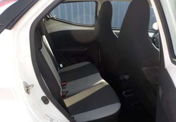 Toyota Aygo II Hatchback 5d 1.0 VVT-i 69KM 2016 Toyota Aygo Okazja Benzyna 70KM, zdjęcie 21