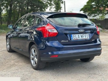 Ford Focus III Hatchback 5d 1.0 EcoBoost 100KM 2013 Ford Focus 1.0 EcoBoost Start-Stopp-System Champions Edition 100KM 2013r, zdjęcie 8