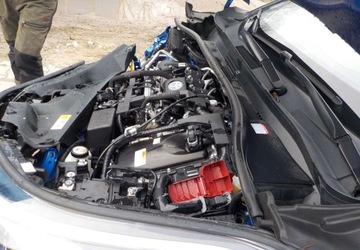 Toyota C-HR I Crossover Facelifting 1.8 Hybrid 122KM 2022 Toyota C-HR Okazja 1.8 Hybryda 122KM, zdjęcie 9