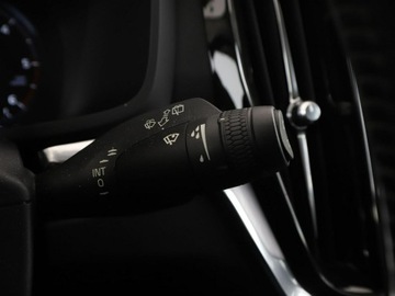 Volvo V60 I Kombi Facelifting 2.0 D4 DRIVE-E 190KM 2018 Volvo V60 2.0 D4 Automat Momentum Nawigacja, zdjęcie 32