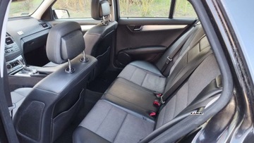 Mercedes Klasa C W204 Kombi T204 1.8 250 CGI BlueEFFICIENCY 204KM 2010 Mercedes-Benz Klasa C Mercedes C 250 CGI Automat Zamiana 1.8 Benzyna 204KM, zdjęcie 3