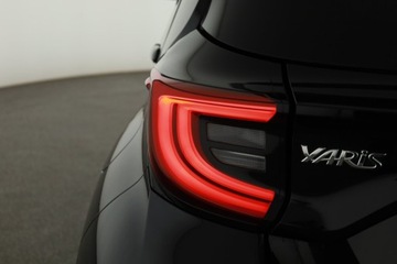 Toyota Yaris IV Hatchback 1.5 Hybrid Dynamic Force 116KM 2022 Toyota Yaris 1.5 VVT-i Hybrid, Salon Polska, zdjęcie 14