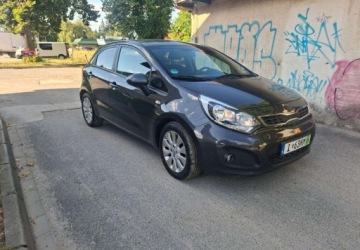 Kia Rio III Hatchback 3d 1.2 DOHC CVVT 85KM 2013 Kia Rio Kia Rio 1.2 Full Tarnow 1.2 Benzyna 85KM, zdjęcie 3