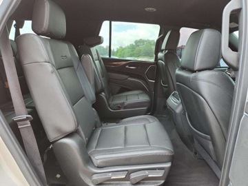 Cadillac Escalade III 2021 Cadillac Escalade Luxury 2021 6.2l 6.2 Benzyna 420KM, zdjęcie 11