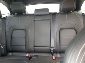 Jaguar F-Pace 2024 Jaguar F-Pace R-Dynamic S, 2024r., 4x4, 2.0L 2.0 Benzyna 246KM, zdjęcie 8