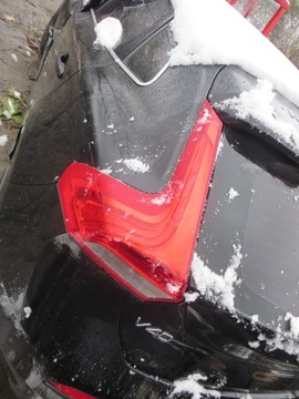 SVĚTLO LEVÝ NEBO PRAVÝ ZADNÍ VOLVO V40 (R)