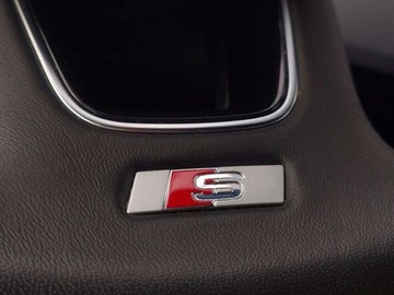 Audi A4 B9 Avant Facelifting 2.0 35 TFSI 150KM 2023 Audi A4 Avant Avant, S line, 35 TFSI, 150 KM, S tronic, bogate wyposazenie, zdjęcie 29