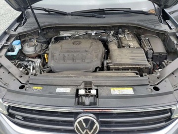Volkswagen Tiguan II 2023 Volkswagen Tiguan SE R-Line Black 2023 2.0l 2.0 Benzyna 184KM, zdjęcie 6