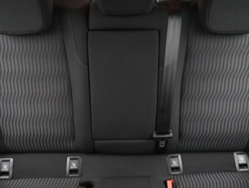 Peugeot 308 II Hatchback Facelifting 1.5 BlueHDI 102KM 2018 Peugeot 308 1.5 BlueHDi, Klima, Klimatronic, zdjęcie 9
