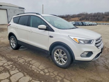 Ford Escape III 2018 Ford Escape 2018r., Se, 1.5L, od ubezpieczalni 1.5 Benzyna 172KM, zdjęcie 3