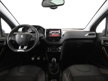 Peugeot 2008 I SUV Facelifting 1.2 PureTech 110KM 2016 Peugeot 2008 lift klima auto navi panorama, zdjęcie 14
