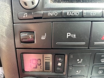 Volkswagen Touareg I 3.0 TDI 225KM 2006 Volkswagen Touareg V6 4X4 AUTOMAT SKORY PARKTRONIC NAWIGACJA SOLARDACH EL., zdjęcie 16