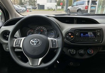 Toyota Yaris III Hatchback 5d Facelifting 2017 1.5 Dual VVT-iE 111KM 2019 Toyota Yaris Toyota Yaris 1.5 Active 1.5 Benzyna 111KM, zdjęcie 14