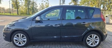 Renault Scenic III Van 2.0 16v 140KM 2011 Renault Scenic Renault Scenic 2.0 16V Privilege CVT 2.0 Benzyna 140KM, zdjęcie 24