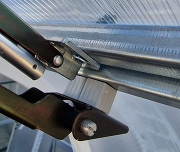 АВТОМАТИЧЕСКОЕ ОТКРЫВАНИЕ ОКОН ДЛЯ КАЖДОЙ ТЕПЛИЦЫ