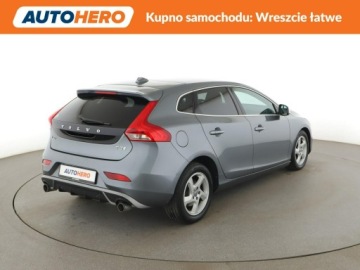 Volvo V40 II Hatchback Facelifting 2.0 T3 152KM 2017 Volvo V40 full LED skóra/alcantara navi grzane, zdjęcie 6