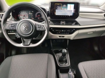 Suzuki Swift VI Hatchback Facelifting 1.2 DualJet SHVS 83KM 2024 Suzuki Swift Salon PL 1,2Benz Premium Plus 1.2 Benzyna 83KM, zdjęcie 12