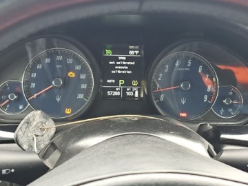 Maserati GranTurismo 2015 Maserati GranTurismo Convertible Sport 2015 4.7 Benzyna 454KM, zdjęcie 12