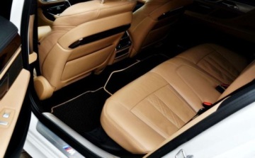 BMW Seria 7 G11-G12 Sedan Facelifting 4.4 750i 530KM 2020 BMW Seria 7 M-Pakiet X-Drive Maly przebieg, Bogata wersja wyposazenia,, zdjęcie 26