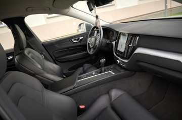 Volvo XC60 II Crossover D3 150KM 2018 SZARE XC60 __ PIĘKNIE UTRZYMANE __KUBEŁKOWE FOTELE, zdjęcie 32