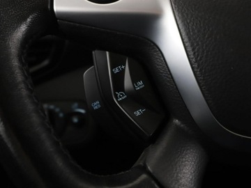 Ford Kuga II 2016 Ford Kuga panorama navi grzane fotele półskóra, zdjęcie 30