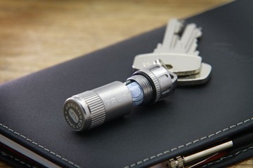 True Utility CASHSTASH+ — НАБОР БРЕЛОКОВ