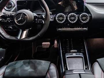 Mercedes GLA II Off-roader Facelifting 1.3 200 163KM 2025 MERCEDES-BENZ GLA 200 AMG Line Suv 1.3 (163KM) 2025, zdjęcie 5