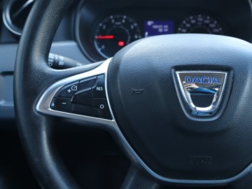 Dacia Duster II SUV 1.6 SCe 115KM 2018 Dacia Duster 1.6 SCe, Salon Polska, Serwis ASO, zdjęcie 15