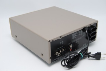Аналоговый радиотюнер DENON UTU-F88 RDS Золотой