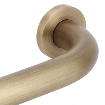 Латунные перила для ванны, закрепленные на поручнях