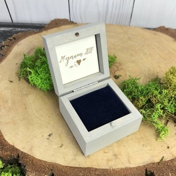 ПЕРСОНАЛИЗИРОВАННАЯ КОРОБКА ДЛЯ ОБРУЧАЛЬНЫХ КОЛЬЦ